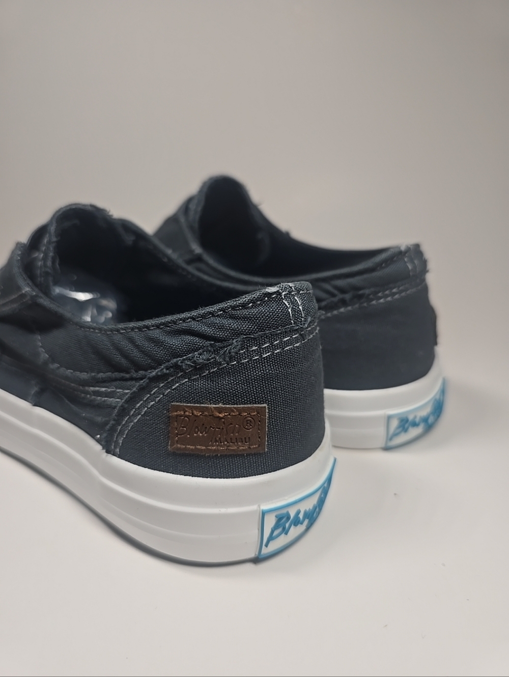 Blowfish Malibu Womens Slip On Casual Cotton Shoes Size 8.5 - Picture 4 of 8